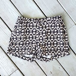 Linen Patterend Shorts